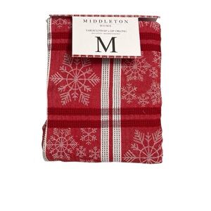 Christmas Holiday Snowflake Tablecloth Large NEW 60” x 120”